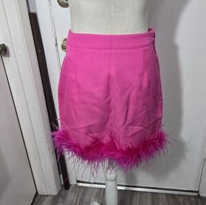 Mainstrip Feather Trim Pink Skirt NWT Sz Small